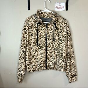EUC | Hollister | Rain/Windbreaker Coat | Leopard Print | Detachable Hood | XL